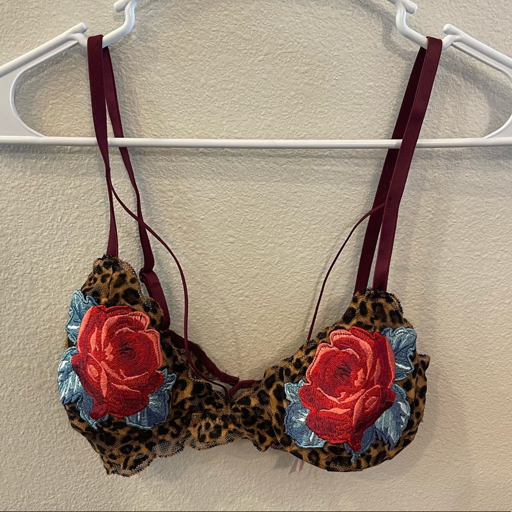 PINK Victoria’s Secret Leopard Print Lace Bralette.
